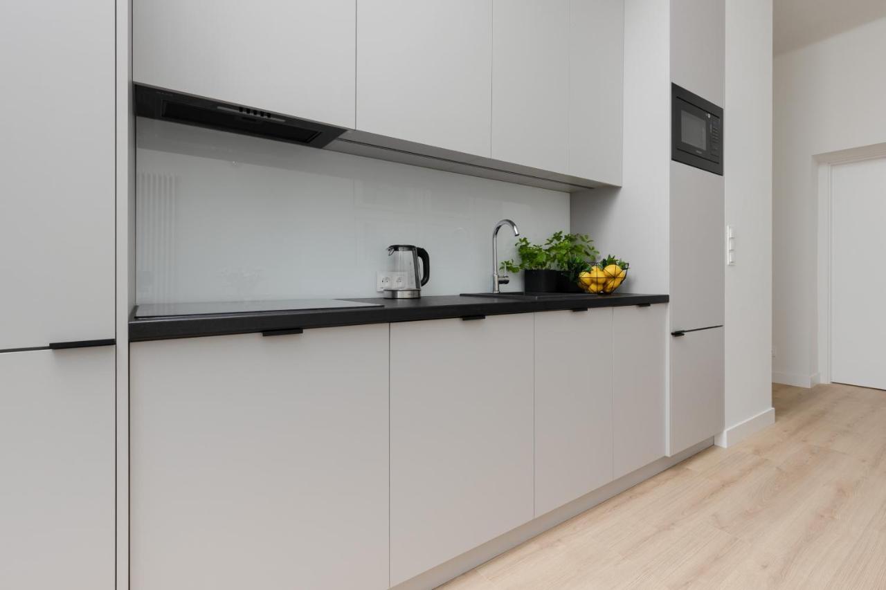 Spacious Apartment With Panoramic View Of Warsaw By Noclegi Renters Екстериор снимка