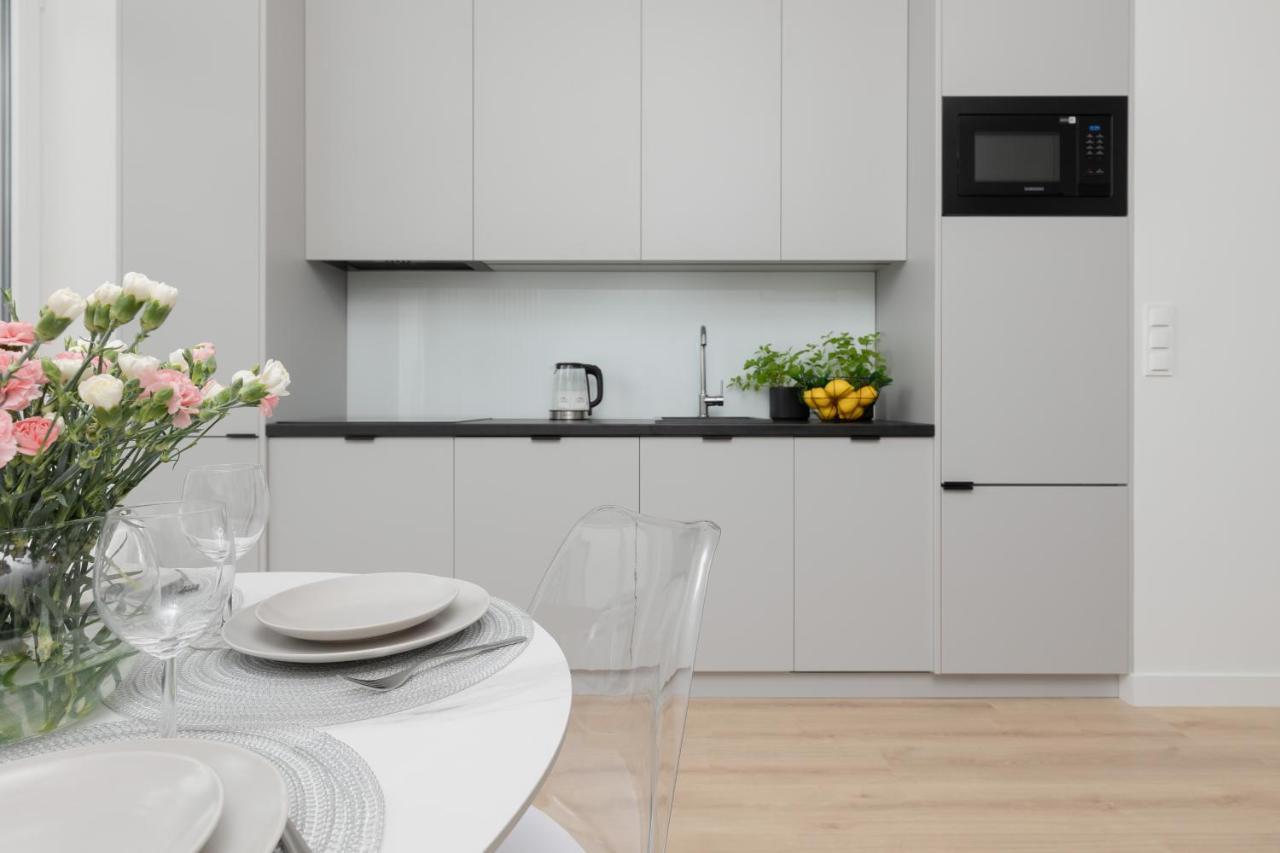 Spacious Apartment With Panoramic View Of Warsaw By Noclegi Renters Екстериор снимка
